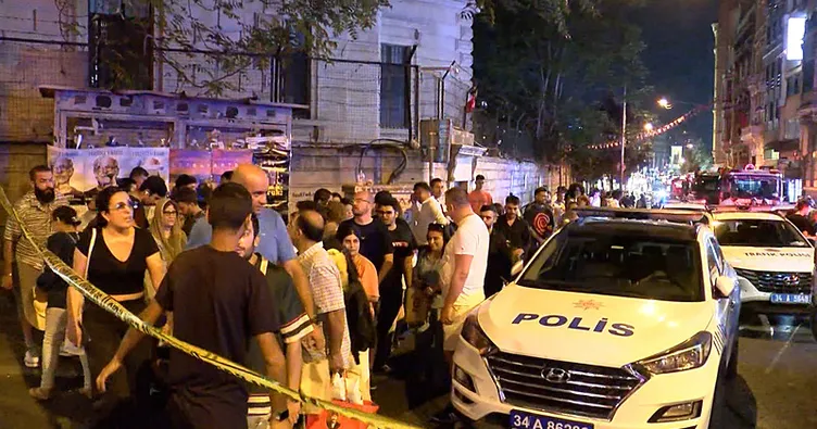 Beyoğlu’nda bir otelde çıkan yangın söndürüldü! Soğutma çalışmaları sürüyor