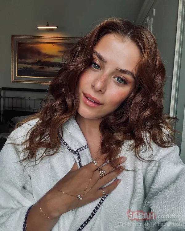 Chiroyli sochilgan mushuk Osetin jinsiy aloqasi haqida faktlar