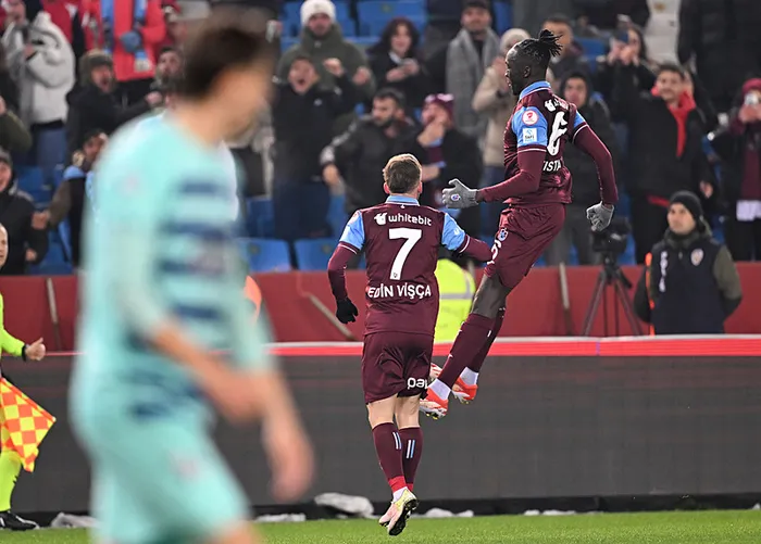 son-dakika-haberi-trabzonspor-turkiye-kupasinda-ceyrek-finalde-rizespor-veda-etti-1740598665758.jpeg