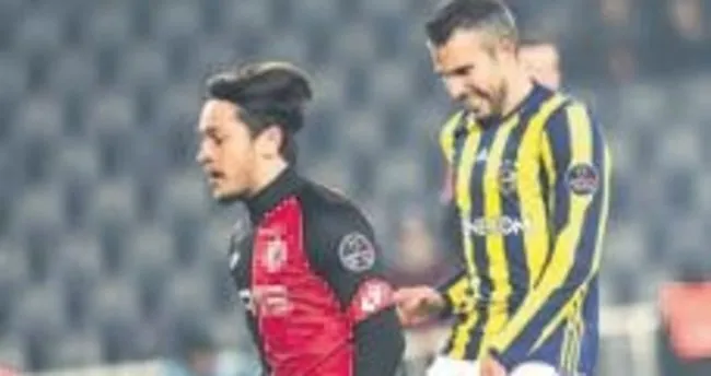 Van Persie Trabzon’a yetişiyor