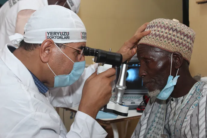 goz-hakki-ile-binlerce-insana-katarakt-ameliyati-1644919353843.jpg