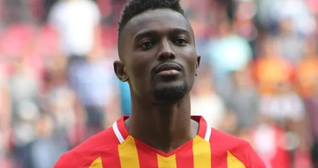 Galatasaray'dan Mensah için yeni teklif!