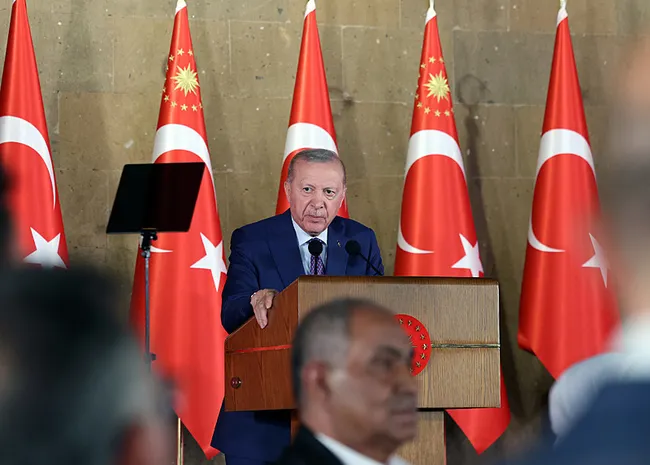baskan-erdogandan-terorsuz-turkiye-mesaji-herkesi-cozumun-bir-parcasi-olmaya-cagiriyorum-1787678474113.jpeg Başkan Erdoğan'dan Terörsüz Türkiye mesajı: Herkesi çözümün bir parçası olmaya çağırıyorum