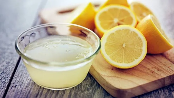 Yatağınızın başucunda limonla uyumanın şok edici faydası