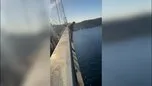 Şehitler köprüsünde sirenler çalarken bir kişi intihar etti! O anlar kamerada | Video