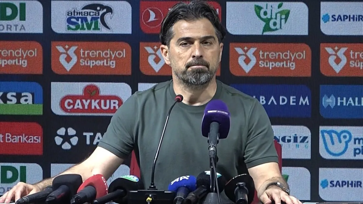 İlhan Palut: Bir galibiyet ile olmaz, su hala çenemizde! İlhan Palut: Bir galibiyet ile olmaz, su hala çenemizde!