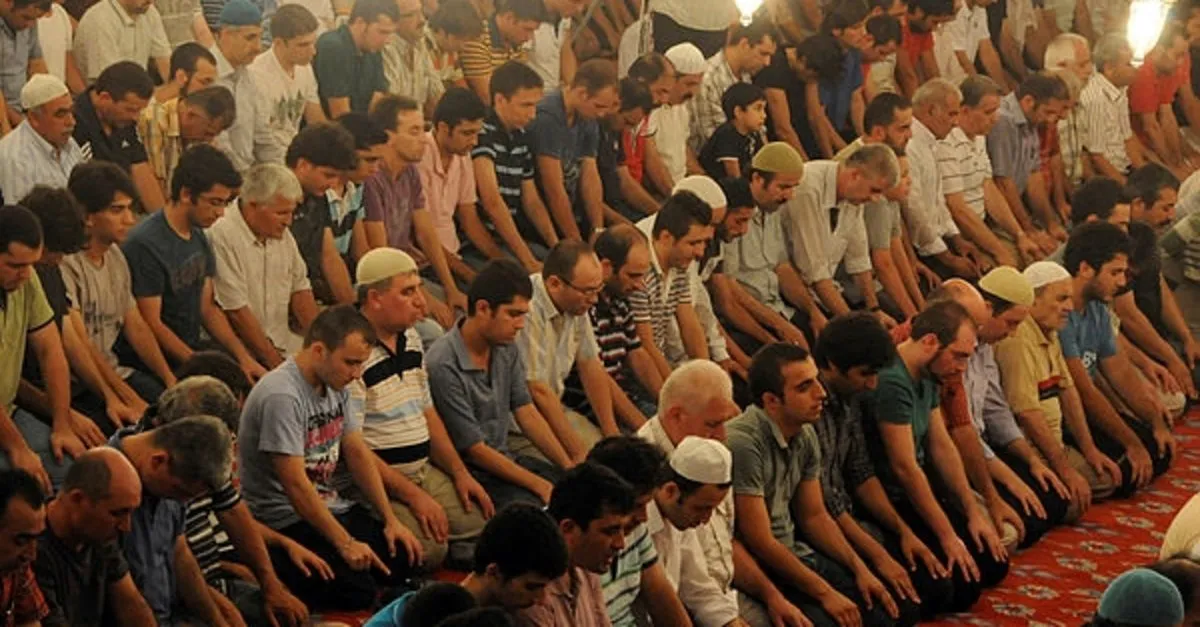 Teravih Namazi Farz Mi Sunnet Mi En Son Haber