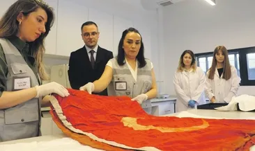 Şanlı bayrak usta ellere emanet