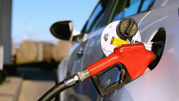 BENZİN-MAZOT FİYATI SON DAKİKA: 31 Mart 2023 akaryakıt fiyatları: Benzin litre fiyatı ve mazot fiyatı kaç TL oldu?
