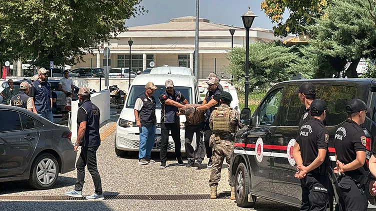 SON DAKİKA | 10 yıllık firarın beyni Ayşe Alanur Karatepe çıktı! Burkay Karatepe ile yazışmaları deşifre oldu: Sadece a planıyla yola çıkmışsınız
