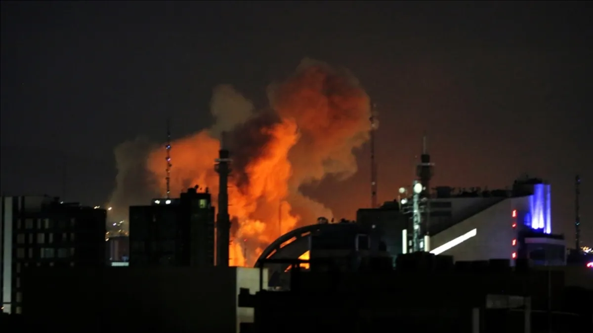 Son dakika | İran’dan Donald Trump’a rest: Cesaretleri varsa getirsinler! İsrail’den Lübnan tehdidi Son dakika | İran’dan Donald Trump’a rest: Cesaretleri varsa getirsinler! İsrail’den Lübnan tehdidi