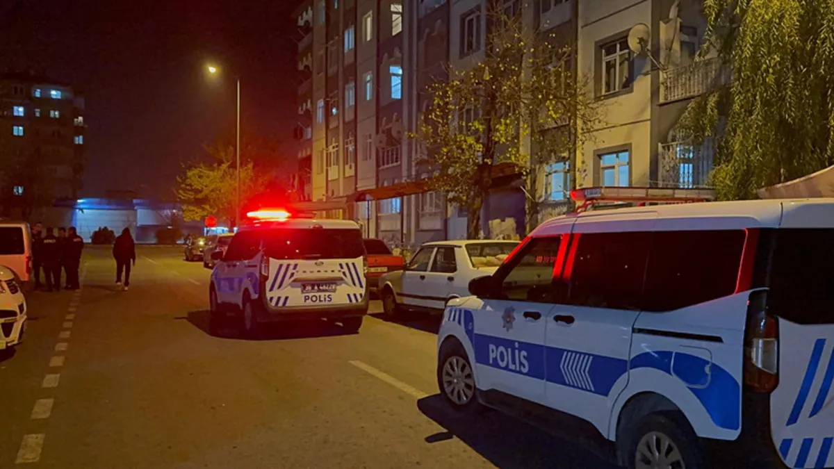 Kayseri’de akılalmaz olay: İki kardeş 3 gün arayla evlerinin penceresinden atladı! Kayseri’de akılalmaz olay: İki kardeş 3 gün arayla evlerinin penceresinden atladı!