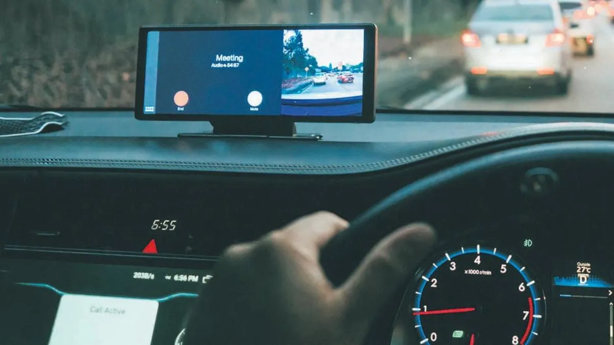 Araca sonradan ekran takmanın cezası 21 bin lira Araca sonradan ekran takmanın cezası 21 bin lira