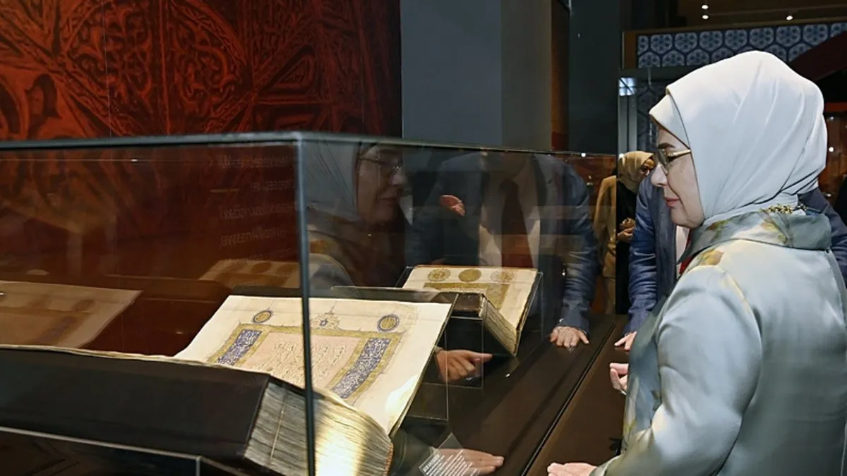 Emine Erdoğan ‘Anadolu Selçukluları Sergisi’ni’ ziyaret etti!