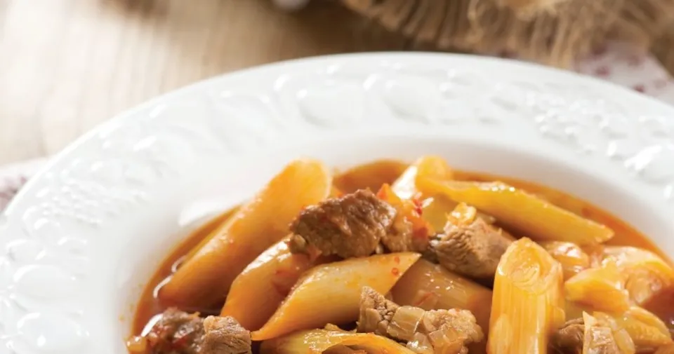 Kuzu etli pırasa tarifi Tarifi Et Yemekleri Sofra