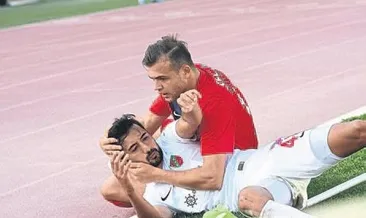 Karşıyaka’da Onur sakatlandı