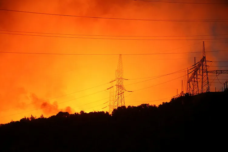 Yangınlarda son dakika: OGM Termik santralde son durumu ve devam eden yangınları açıkladı
