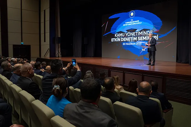 devlet-denetleme-kurulu-kamu-yonetiminde-etkin-denetim-semineri-duzenledi-1750506528942.jpeg