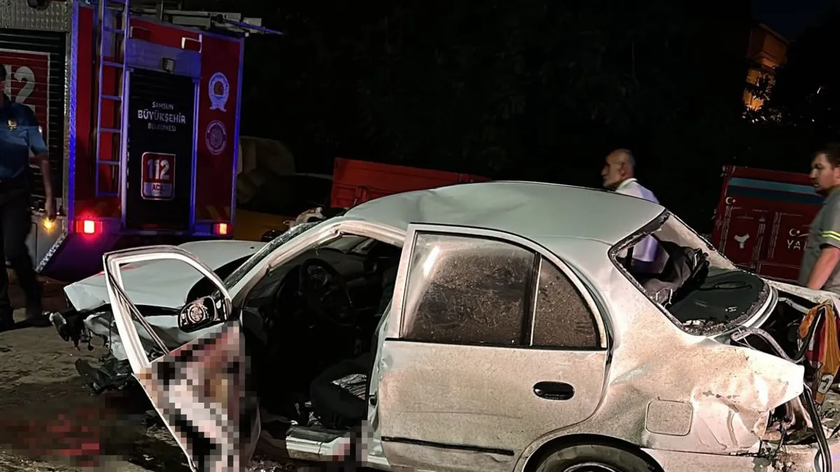 Samsun'da zincirleme trafik kazası sonrası oluşan manzara