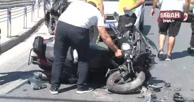 Fatih’te park halinde otomobile çarpan motosikletli yaralandı | Video