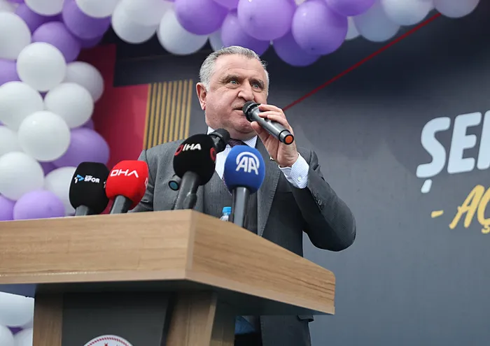 genclik-ve-spor-bakani-osman-askin-bak-turkiye-bir-spor-devrimi-yasamaktadir-1776530932679.jpeg