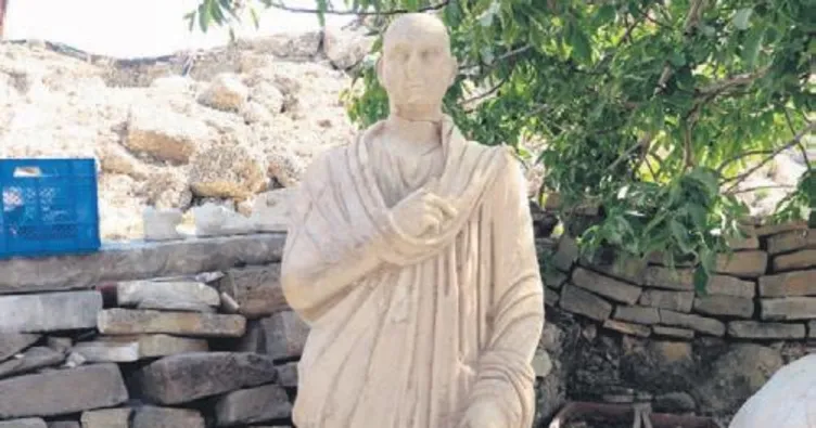 Üç heykel daha gün ışığına çıktı