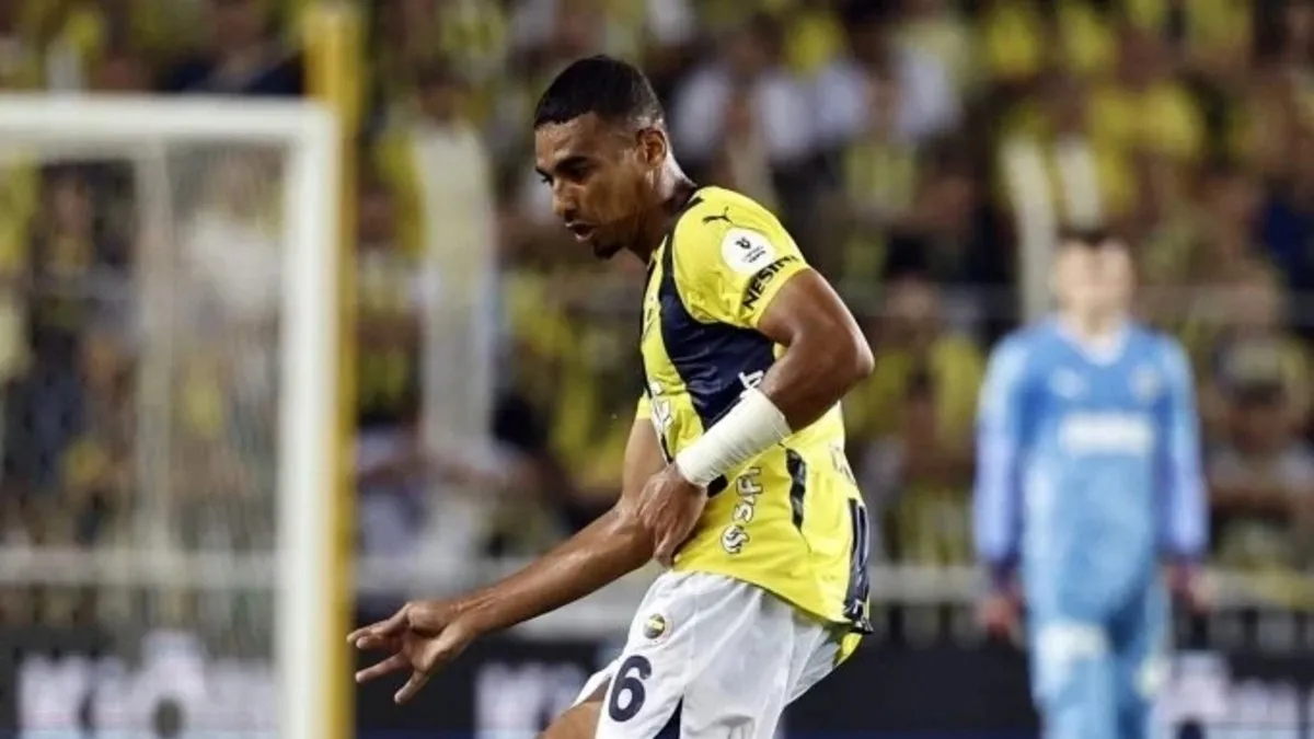 Son dakika: Fenerbahçe'ye müjdeli haber! Alexander Djiku dönüyor