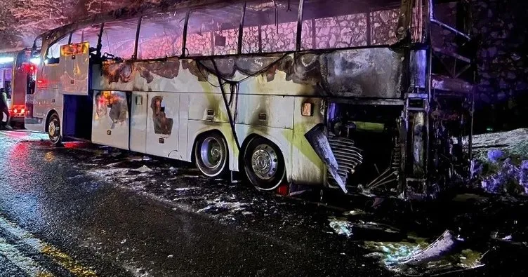 Polisleri taşıyan otobüs Zigana Dağı’nda alev aldı