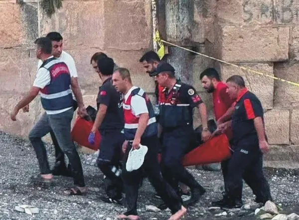 serinlemek-icin-suya-giren-genc-hayatini-kaybetti-1785095637115.jpg