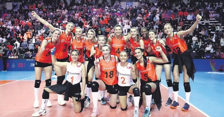 Voleybolda çifte zafer