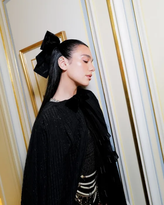 Dünyaca ünlü ismin nişanlandığı konuşuluyordu! Dua Lipa’nın nişan yüzüğü ortaya çıktı