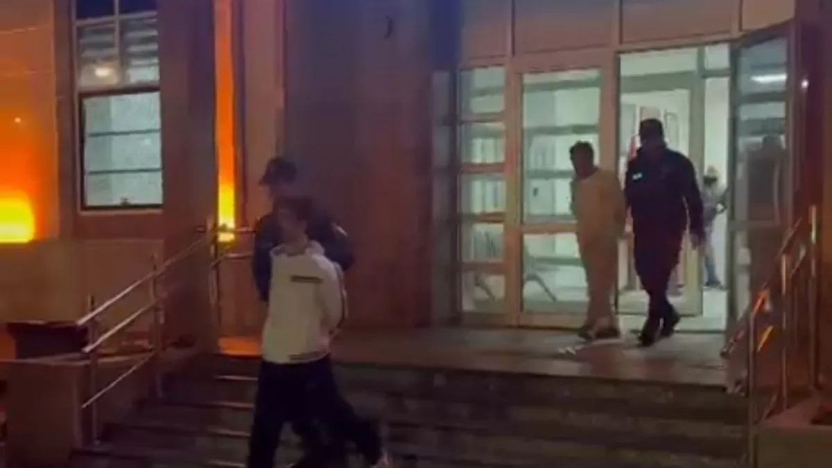 Adana’da aile boyu operasyon: Firari hükümlü baba ve iki oğlu yakalandı! Adana’da aile boyu operasyon: Firari hükümlü baba ve iki oğlu yakalandı!