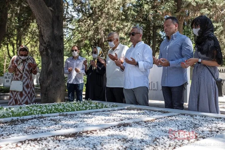 Usta sanatçı Kemal Sunal ölümünün 20. yılında mezarı başında anıldı Artarak büyüyen sevgi bizlere teselli oluyor
