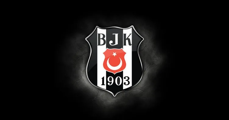 Beşiktaş Galatasaray’ın da gündeminde olan Nazım Sangare için düğmeye bastı