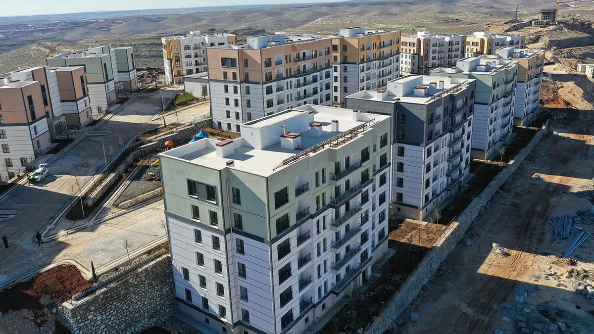 Deprem bölgesinde çalışmalar hız kesmeden sürüyor: Bakanlıktan afet konutları paylaşımı! Deprem bölgesinde çalışmalar hız kesmeden sürüyor: Bakanlıktan afet konutları paylaşımı!