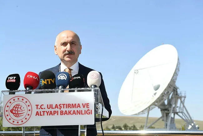 turksat-ile-elon-muskin-sirketi-space-x-arasinda-anlasma-tamam-2023de-uzaya-firlatilacak-1631866517607.jpg