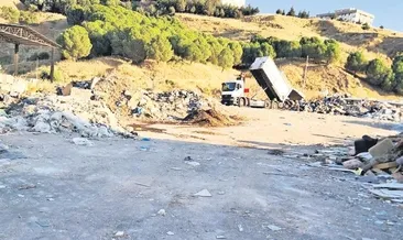 Okulun yanı çöplüğe döndü