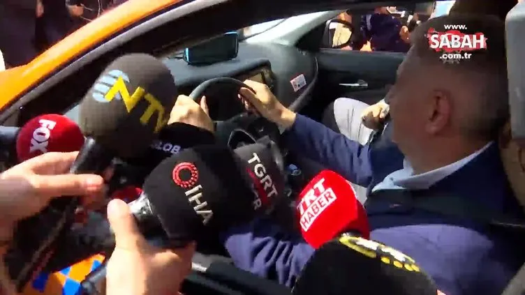 Binali Yıldırım, taksi direksiyonuna geçti