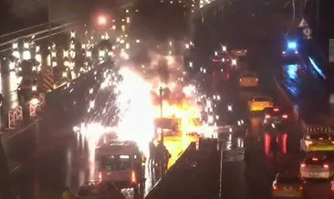 15 Temmuz Şehitler Köprüsü girişinde otomobil alev alev yandı