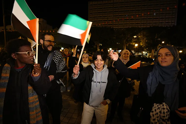Gazze ateşkes anlaşması dünya gündeminde! İsrail zulmüne karşı sevinç çığlıkları atıldı: Siyonist destekçileri çark etti