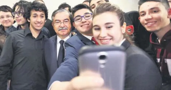 3 milyon kişi müfredatı inceledi