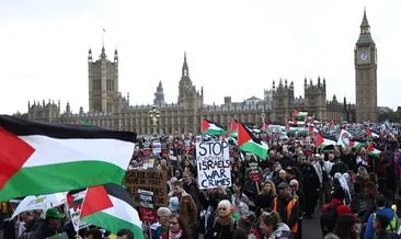 İsrail’in soykırımına dur dediler: Londra’da on binler Gazze halkı için sokakta!