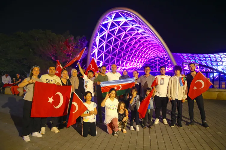 Dünyanın dört bir yanında kutlamalar başladı: Başkan Erdoğan’ın zaferi coşkuyla karşılandı!