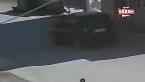 Yolda yatan köpeğin üzerinden otomobili ile böyle geçti | Video