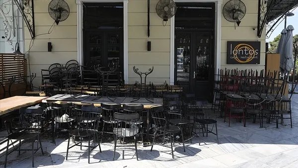 yunanistanin-en-gozde-tatil-merkezini-koronavirus-vurdu-1626678447681.jpg Yunanistan'ın en gözde tatil merkezini koronavirüs vurdu!