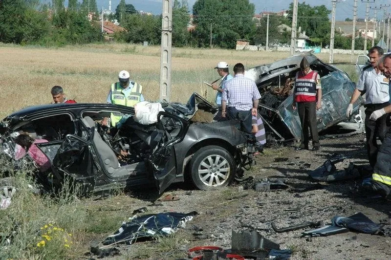 Konya'da katliam gibi kaza - Son Dakika Haberler