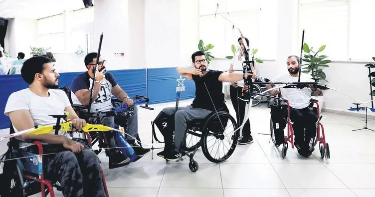 Hayata ok atarak tutundu