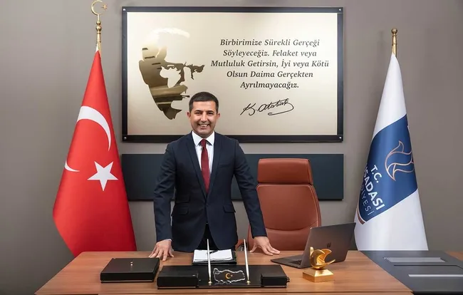 son-dakika-chpli-kusadasi-belediye-baskani-omer-gunel-gozaltina-alindi-1773382142788.jpg SON DAKİKA... CHP'li Kuşadası Belediye Başkanı Ömer Günel gözaltına alındı