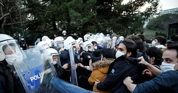son-dakika-bogazici-olaylarindan-feto-de-cikti-dhkp-clilere-ozendi-1612621139531.jpg SON DAKİKA! Boğaziçi olaylarından FETÖ de çıktı! DHKP-C'lilere özendi...