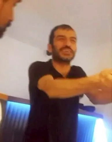 Ünlü oyuncu Ufuk Bayraktar gözaltına alındı! Beyoğlu’ndaki restorana baskın ve tehdit iddiası: Burayı ele geçireceğiz
